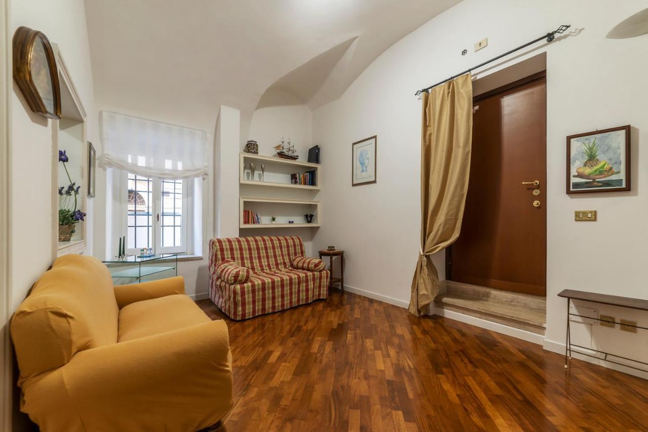 Rione Monti & Cavour Apartment Rome Bagian luar foto