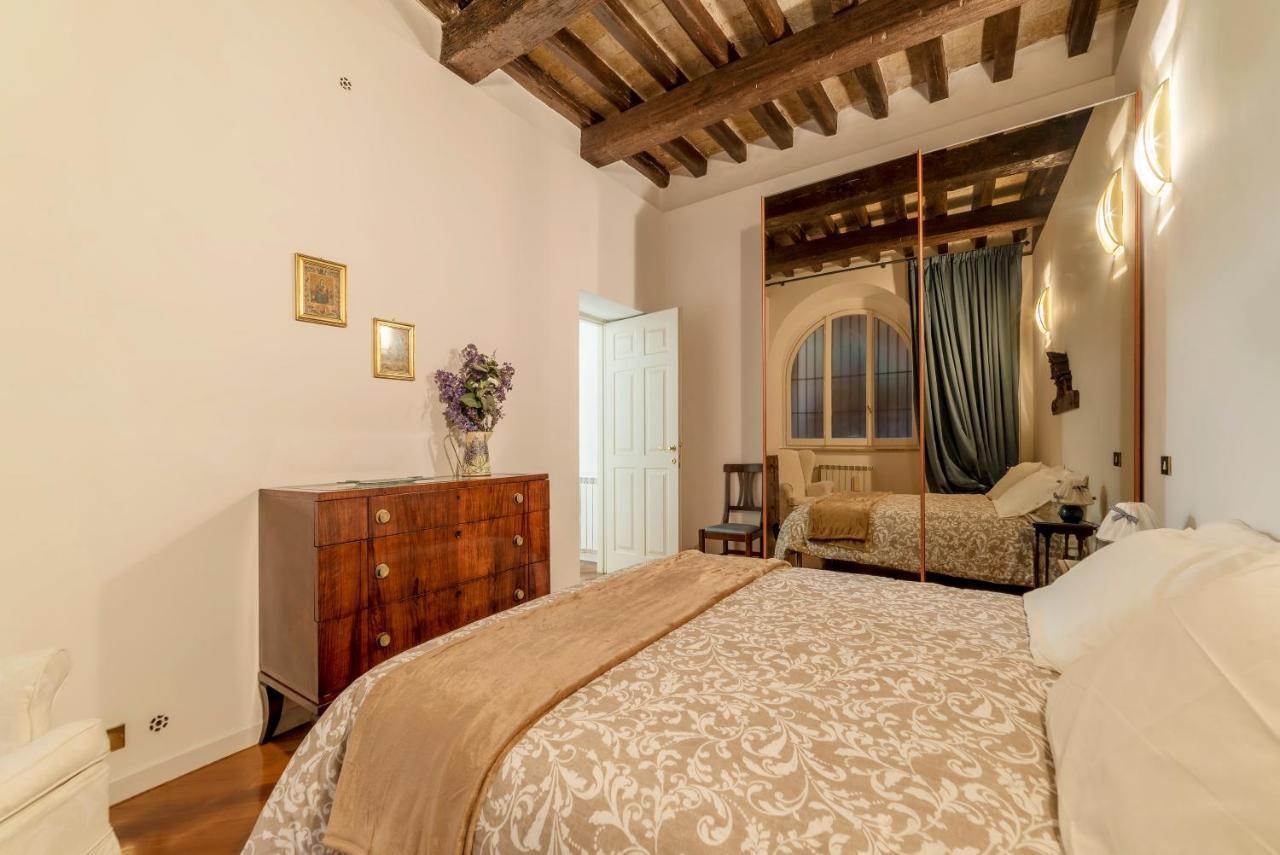 Rione Monti & Cavour Apartment Rome Bagian luar foto