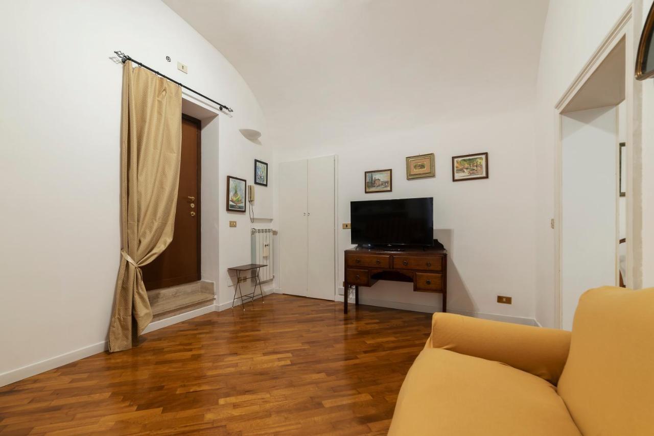 Rione Monti & Cavour Apartment Rome Bagian luar foto