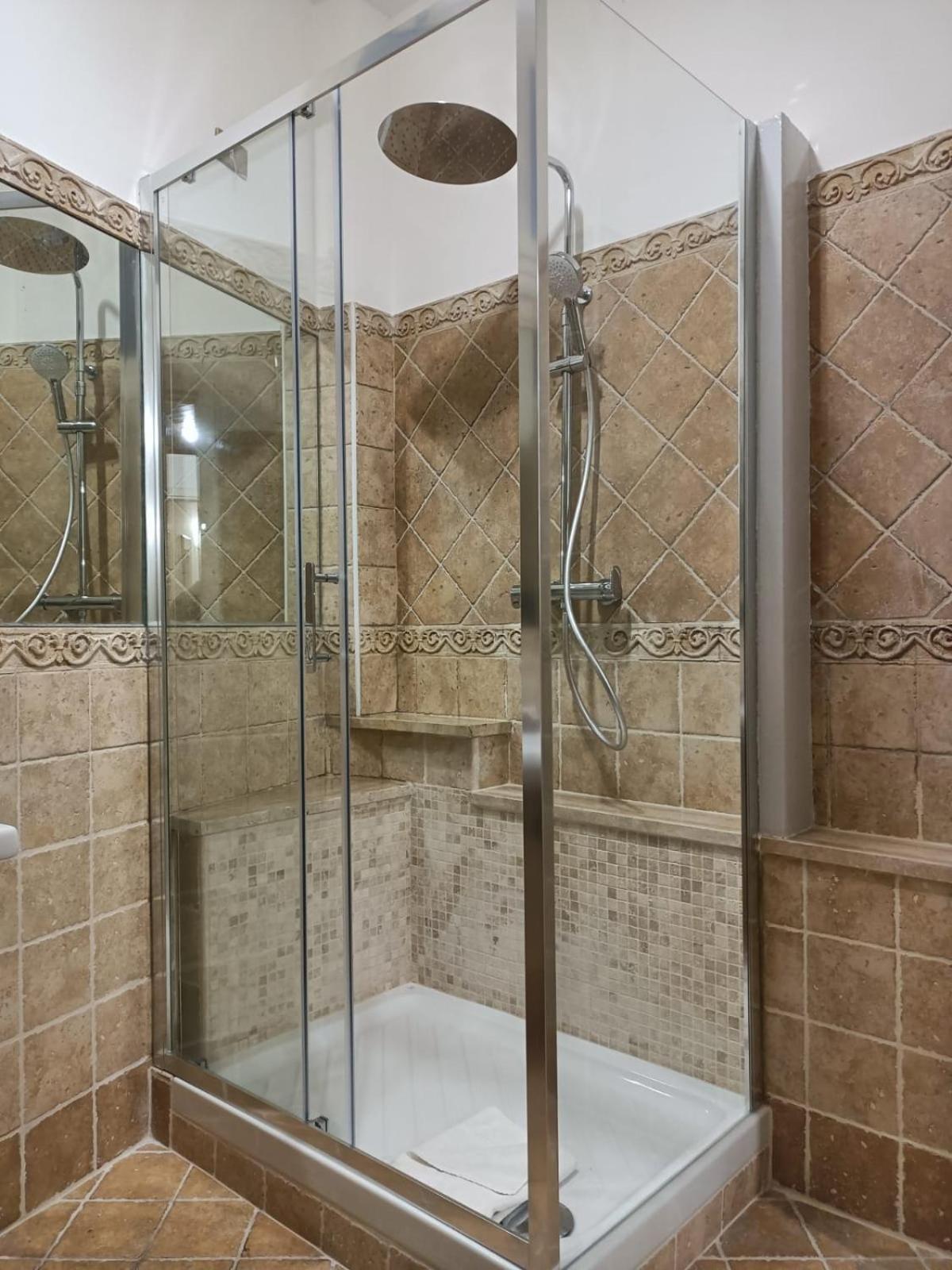 Rione Monti & Cavour Apartment Rome Bagian luar foto